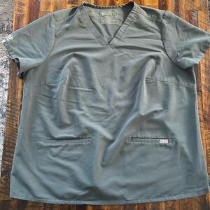 Women’s Figs, Casma Three-Pocket Scrub Top, 3XL, Color:
Bonsai, smoke free home.